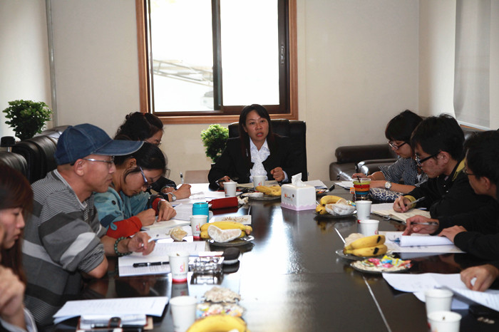 公司黨委副書記、紀委書記吳倩總結(jié)發(fā)言